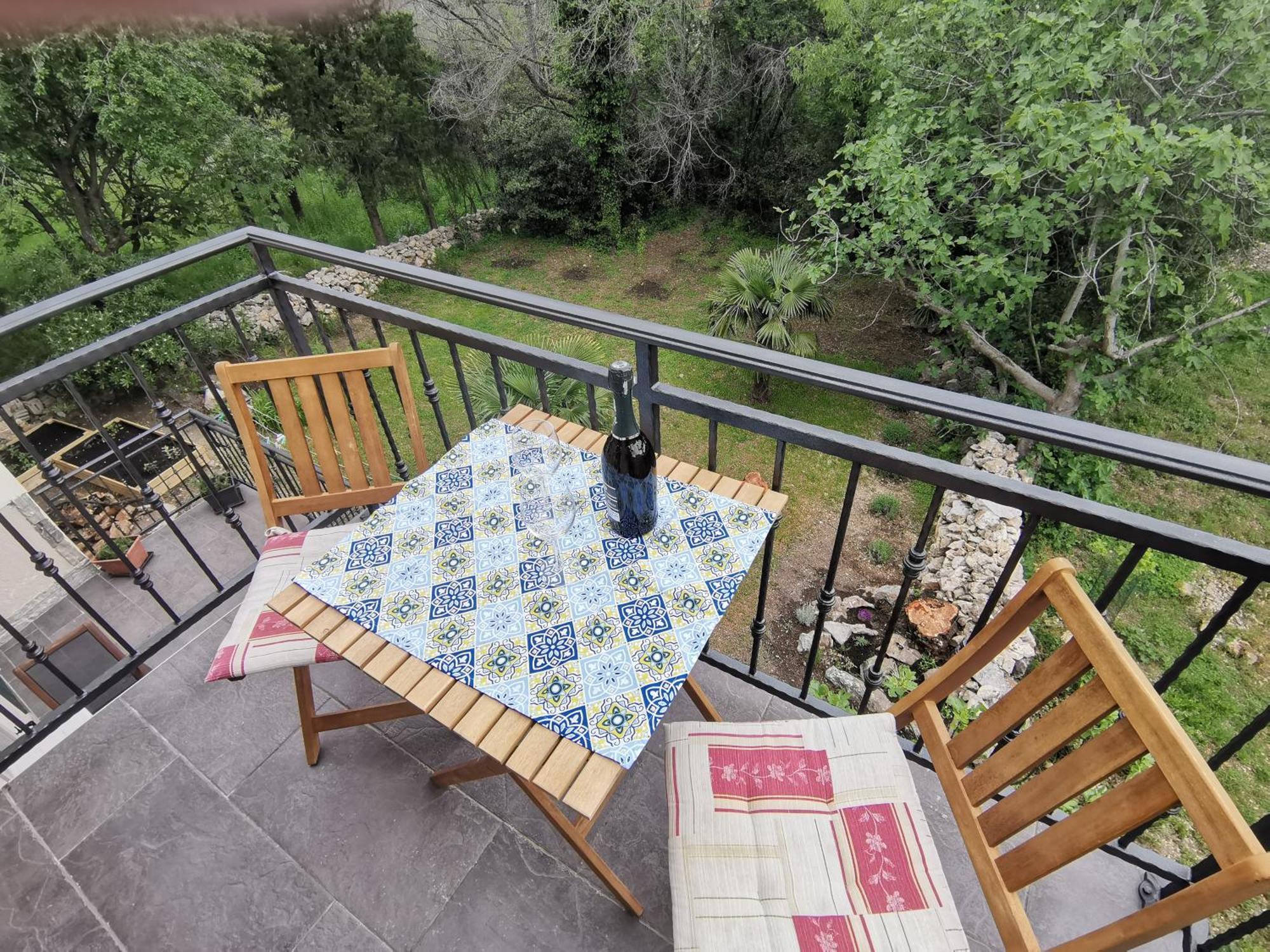 Apartment N&M Omišalj Eksteriør bilde